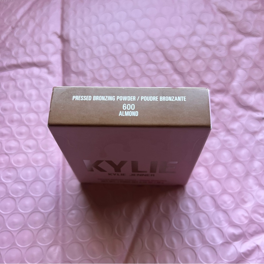 ❌SOLD❌ Brand new, sealed: KYLIE Cosmetics Pressed Bronzing Powder